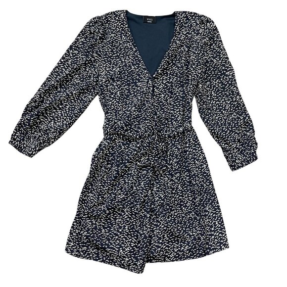 Vici Wrap Mini Dress Women's Size Medium Navy Geometric Print Long Sleeve - Picture 1 of 12